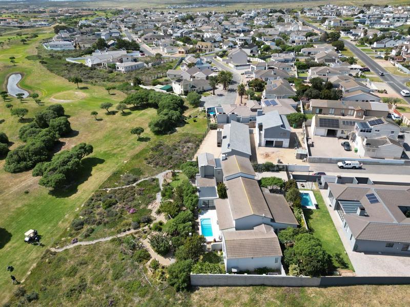 5 Bedroom Property for Sale in Country Club Western Cape